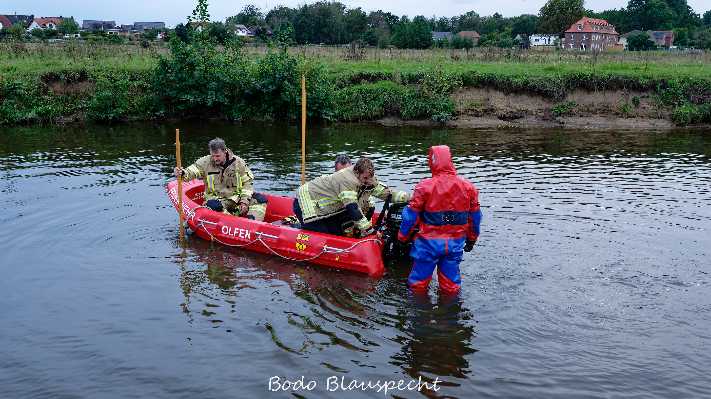 09.17 19.20 107   Feuerwehrübung   Steveraue WEB